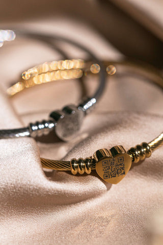 High-grade Stainless Steel Scannable QR - Love Code™ Bangle